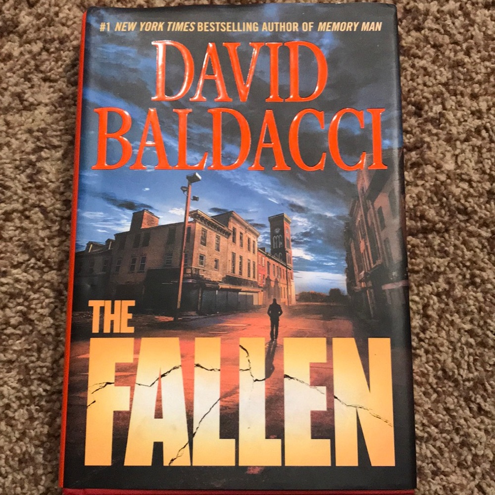 🎁 3/$15 - The Fallen by David Baldacci, hardcover
